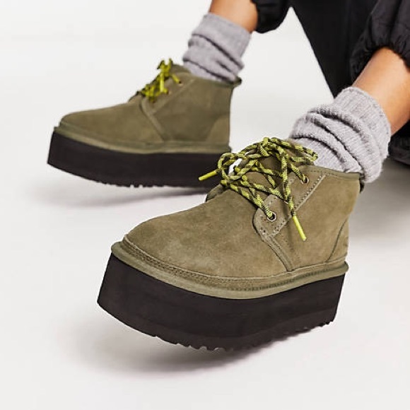 NEW IN BOX Ugg Neumel Heritage Platform Boots in Olive - Picture 3 of 9
